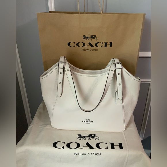 NWT COACH PEBBLE LEATHER MEADOW SHOULDER BAG - Picture 2 of 7